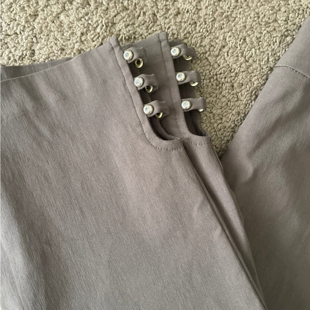 JM Collection Capris - Picture 2 of 7